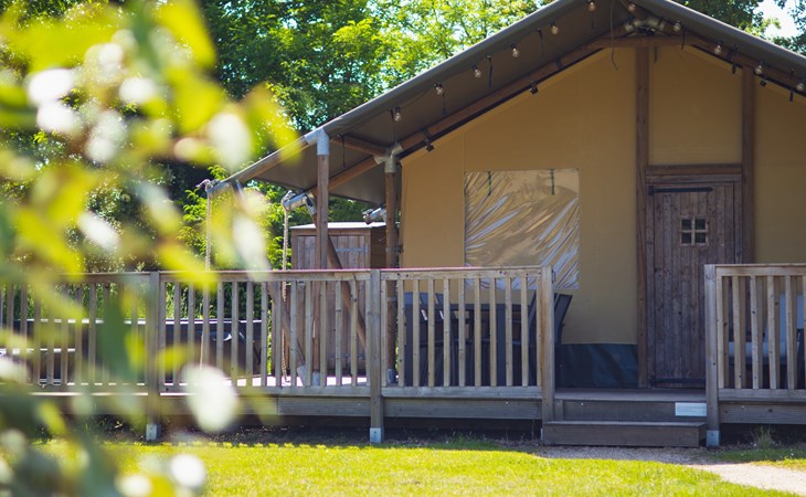 Safarizelt mit jacuzzi für 6 Personen 1
