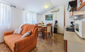 Gorgeous apartment in Pula with WiFi 2