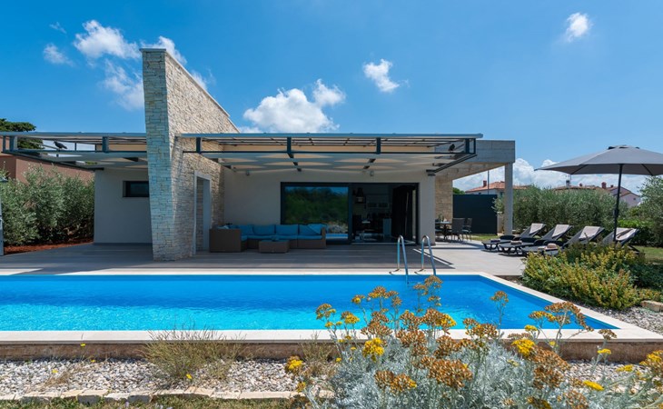 Wunderschönes Ferienhaus in Bužinija mit Pool 1