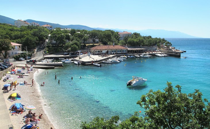 Katarina mit Garten und Grill 1