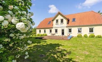 „Trauer“ – 1 km vom Meer entfernt in Lolland, Falster und Mo 3