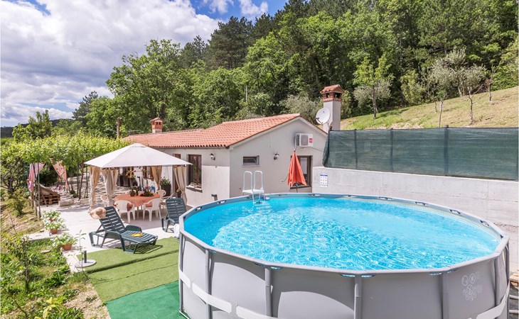 2 bedroom cozy home in Kostrcani 1