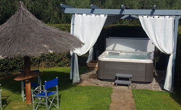 "Casa Olmo" Schwimmbad und Jacuzzi, privater Garten 2