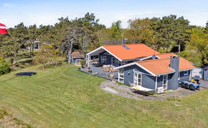 "Hening" - 50m from the sea 1