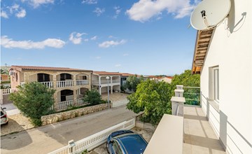 Cozy apartment in Vir with WiFi 2