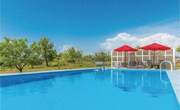 4 bedroom beautiful home in Lisicic 2