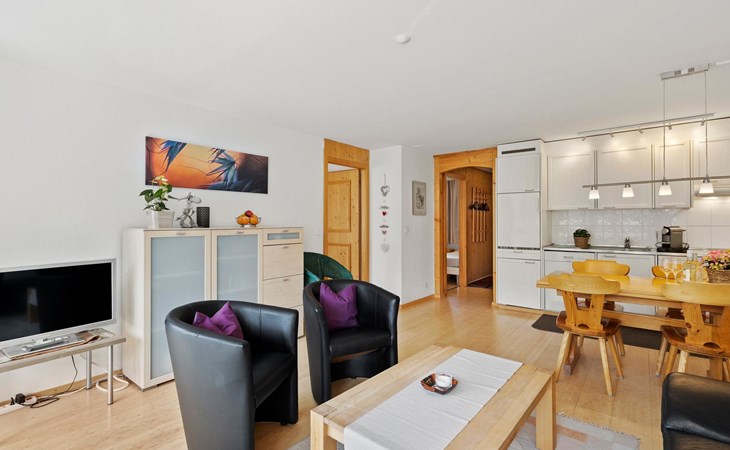 No. 68 House Latin 1