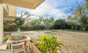 Die Füße im Wasser 2