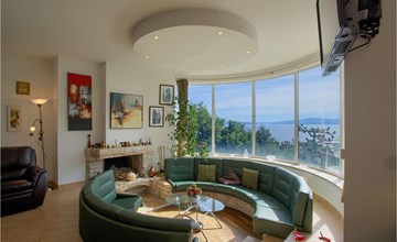 Villa House Iver 2