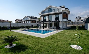 Villa in Ölüdeniz mit Kinderpool 2