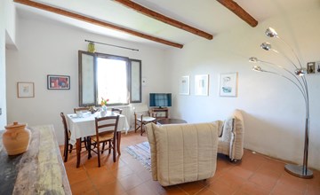 Awesome home in Palaia with outdoor swimming pool 3