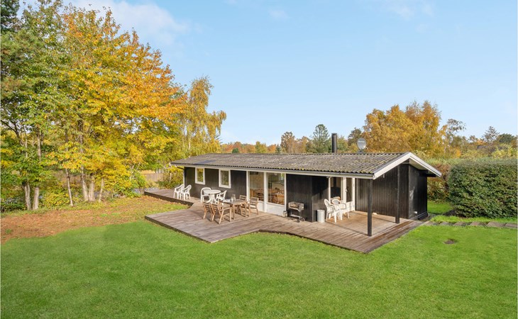 Gorgeous home in Græsted with WiFi 1