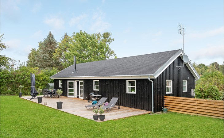 Cozy home in Bogø By with WiFi 1