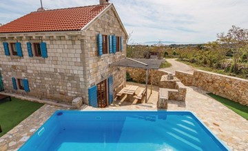 in Novalja mit Privatem Pool 2