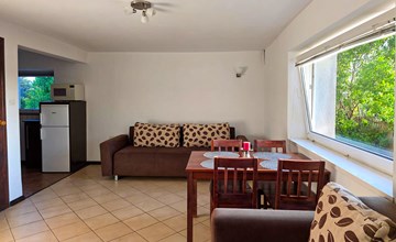 1 bedroom pet friendly apartment in Mscice 3