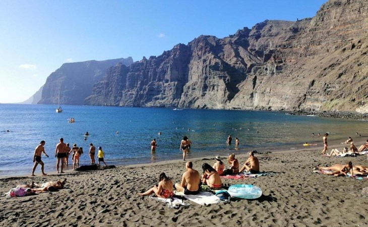 Panoramica Los Gigantes Meerblick 1