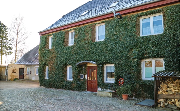 Nice apartment in Marlow OT Gresenhorst 1