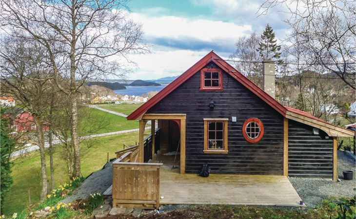 Stunning home in Førde i Hordaland 1