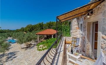 Beautiful home in Blato 2