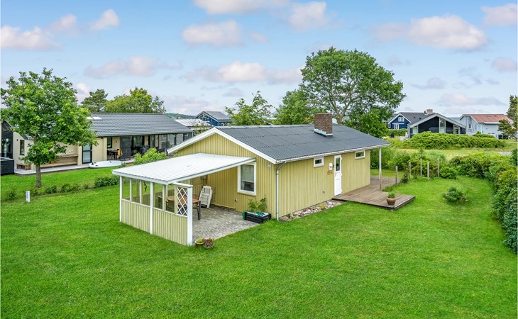2 bedroom awesome home in Juelsminde 1