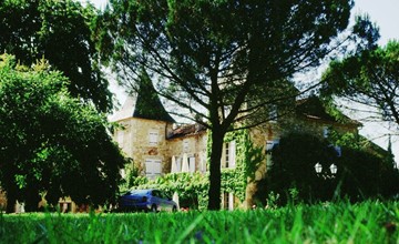 Chateau Prayssac - A op kleinschalig vakantiepark met zwembad 2