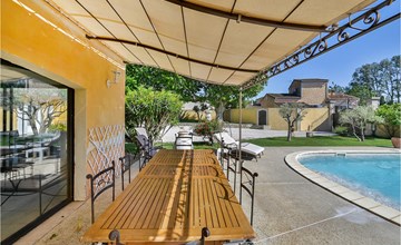 Lovely home in L'Isle sur la Sorgue 2