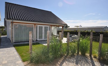 Ferienhaus Zonnedorp 28, "Het witte Strandhuis" 2