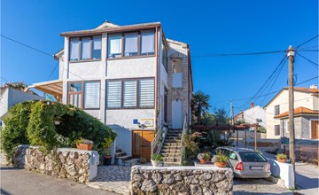 Cozy apartment in Vrbnik with WiFi 3