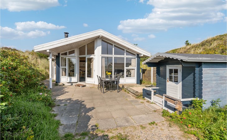 Lovely home in Ringkøbing with WiFi 1