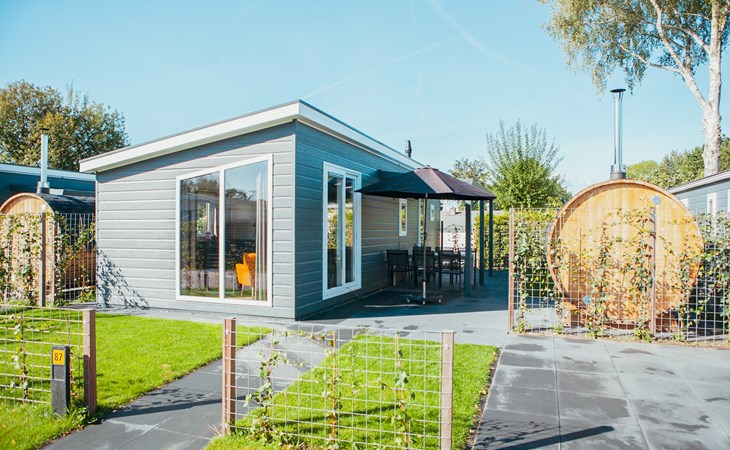 6-person Veluwelodge XL with private sauna 1