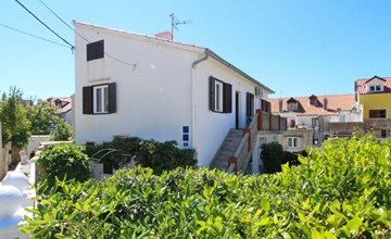 Charmante Ferienwohnung in Baška mit Eigener Terrasse 2