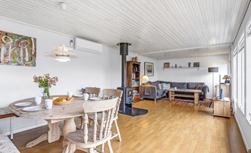 "Tenho" - 150m from the sea 2