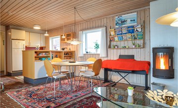 Lovely home in Pandrup with WiFi 3