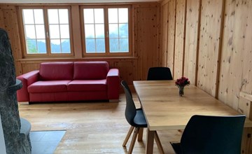 Neuwertiges 2-Zi-Ferienchalet (55m2) 2