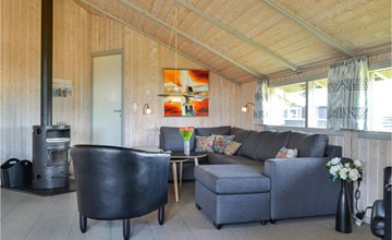 Nice home in Hvide Sande with WiFi 2