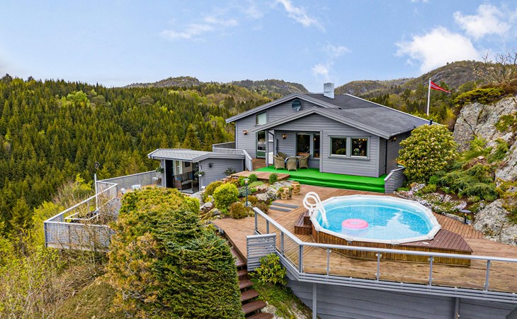 Gorgeous home in Lyngdal with private swimming pool, can be inside or outside 1