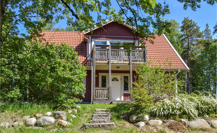 4 bedroom lovely home in Mariefred 1