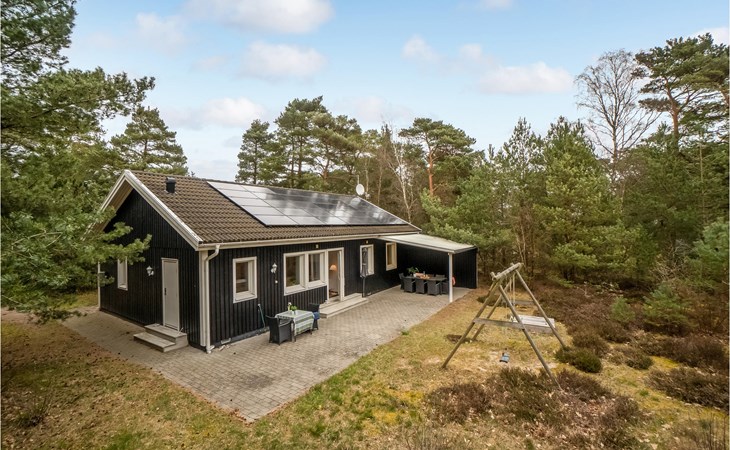 Awesome home in Nexø with WiFi 1