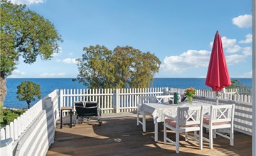 Stunning apartment in Svaneke 2