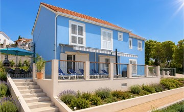 Schönes Haus mit 3 Schlafzimmern in. 2