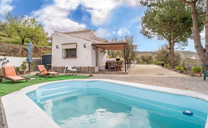 Awesome home in Sedella 1