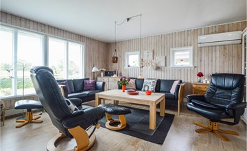 Cozy home in Hejls with kitchen 2