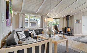 Haustierfreundliches Haus in Bogø By. 3