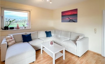 4 bedroom beautiful home in Steinberg 2