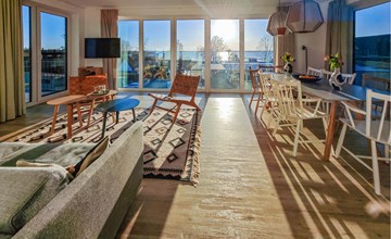 Penthouse Deluxe 3