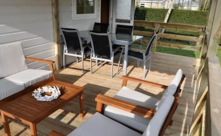 Strandnahes Chalet mit überdachter Veranda 1