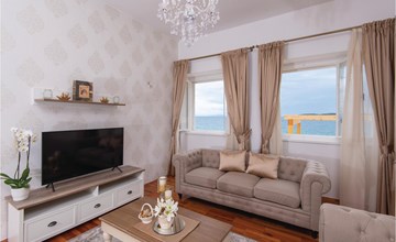 4 bedroom lovely home in Orebic 3