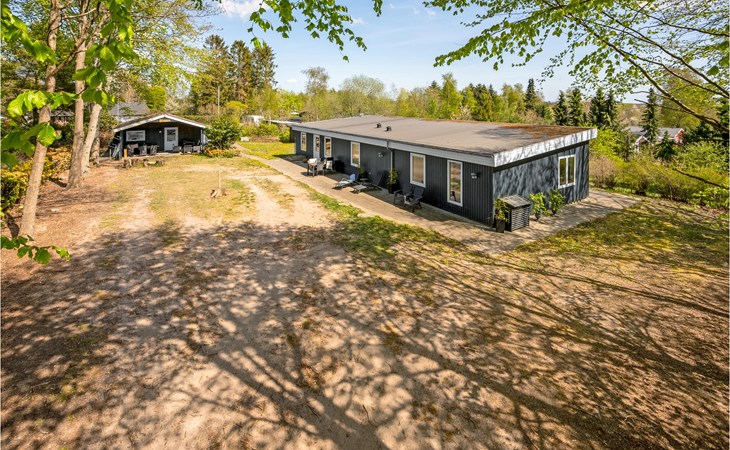 Lovely home in Rønde with WiFi 1