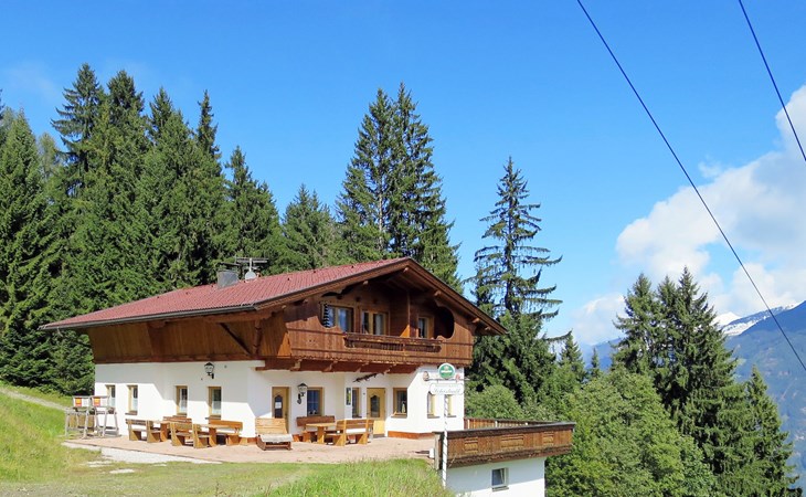 Ski stable (KAB136) 1