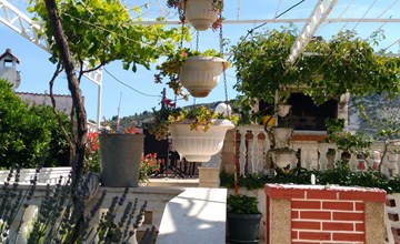 Jasmina für sechs Personen 3